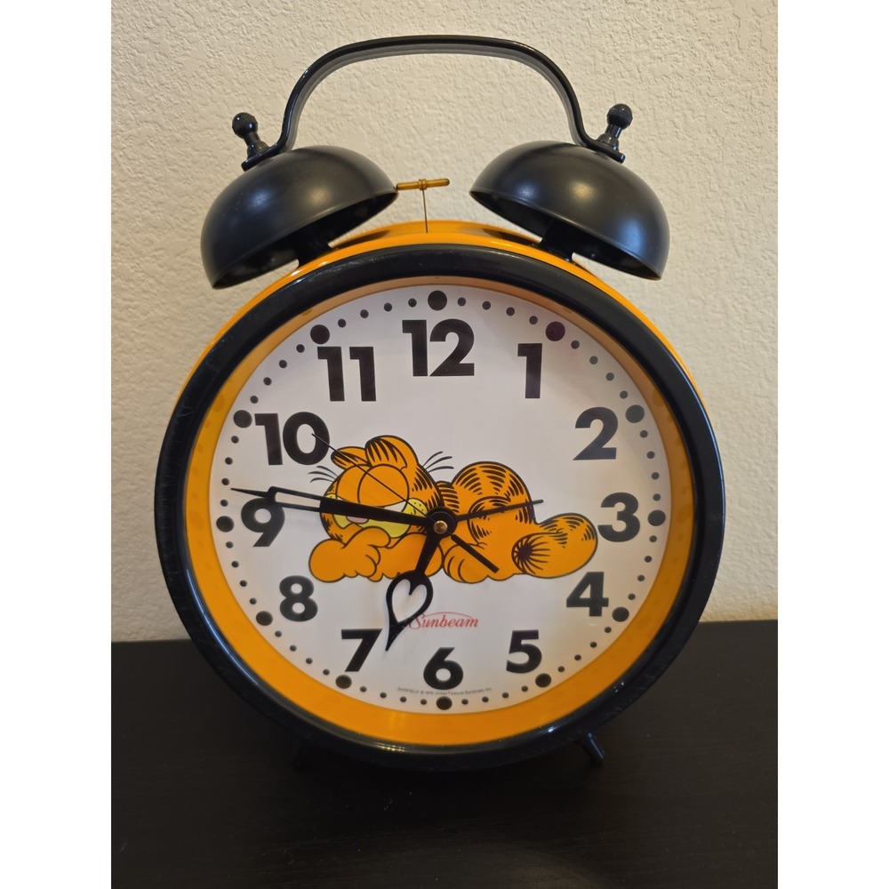 Vintage Garfield Metal Windup Alarm Clock Sunbeam 1978 Orange Cat 70s Display